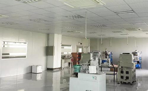 方(fang)興包裝(zhuang)無塵車(che)間裝(zhuang)修